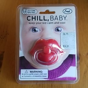 Fred chill baby lips pacifier NWT